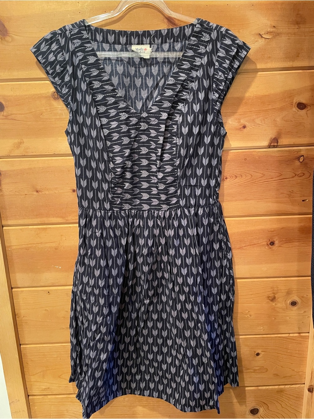 Mata Traders Dress - Black Arrows (M)